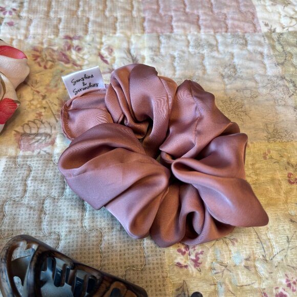 Hair Accessory Bundle – 39 items! - Picture 2 of 5